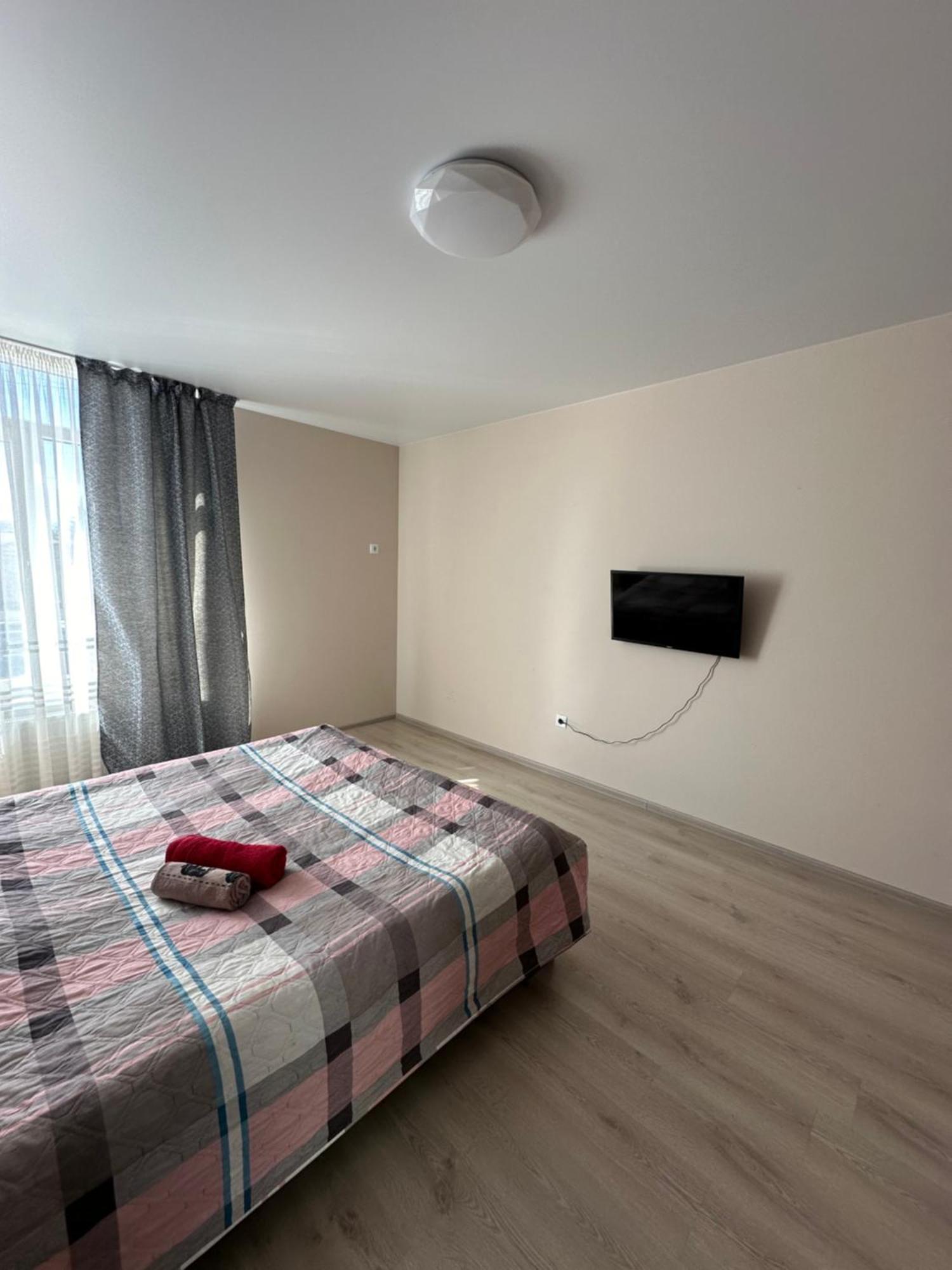Апартаменти На Злуках Ternopil Ngoại thất bức ảnh
